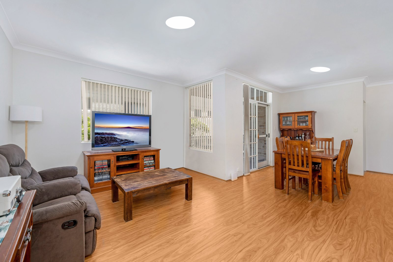 3/44 The Avenue HURSTVILLE 2