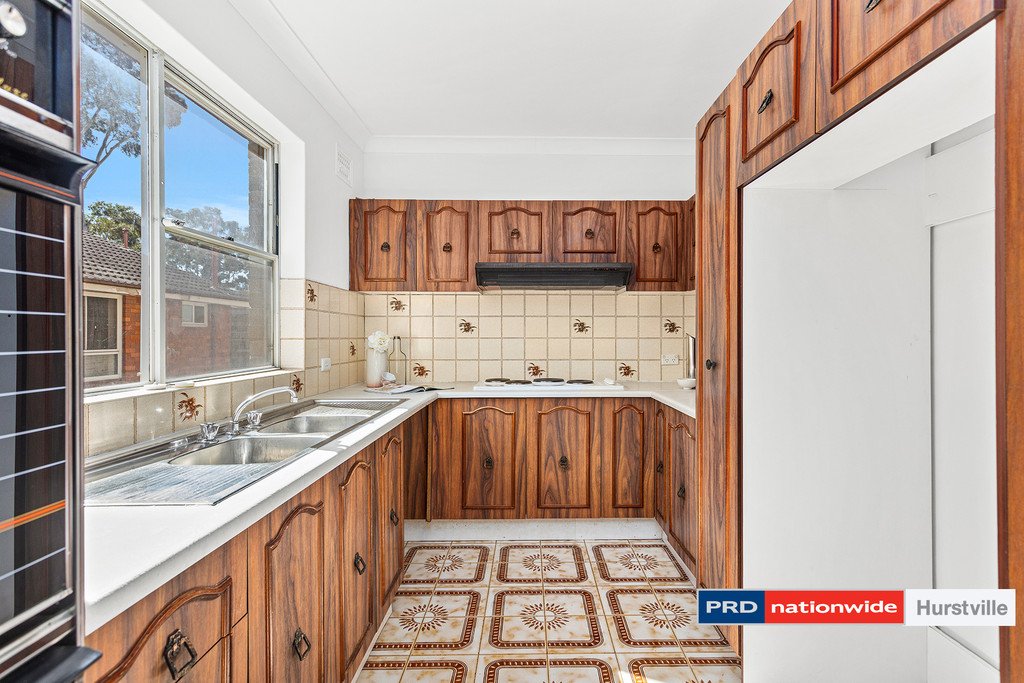 3/44 The Avenue HURSTVILLE 3