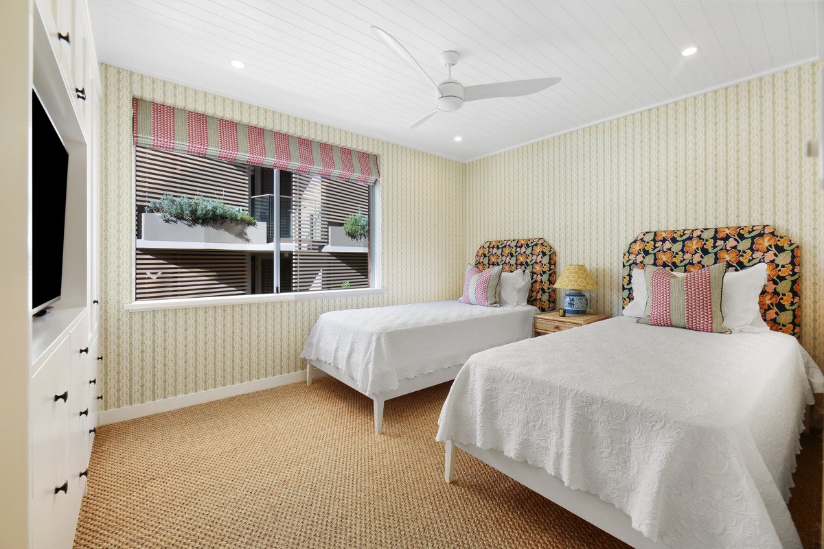 3/44 The Esplanade Burleigh Heads 17