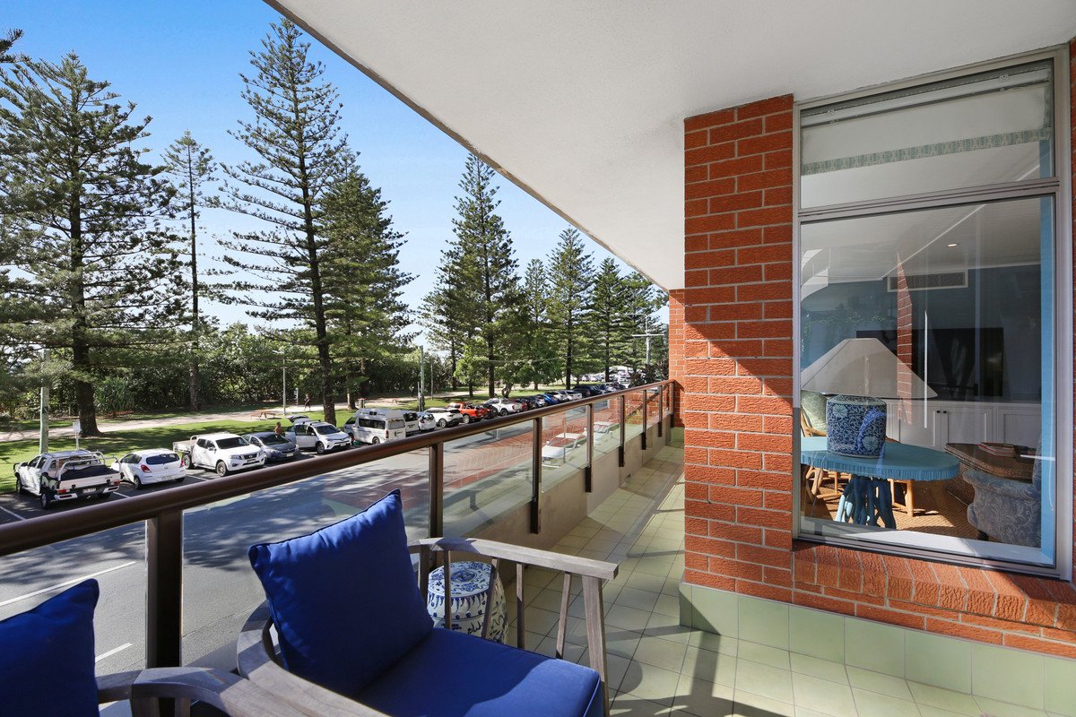 3/44 The Esplanade Burleigh Heads 21