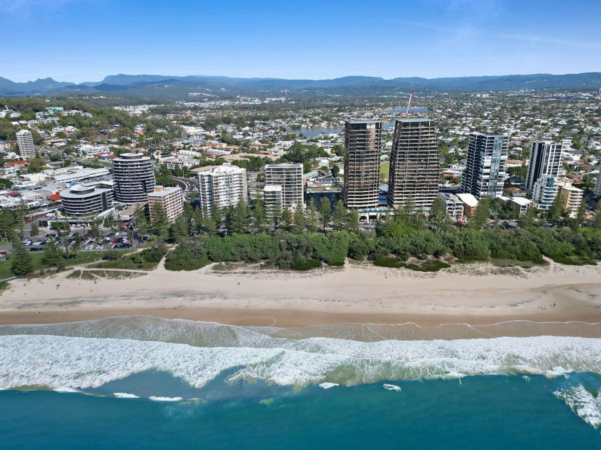 3/44 The Esplanade Burleigh Heads 24