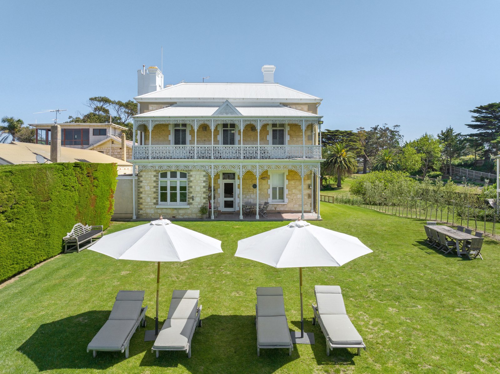 Gallery: 3440 Point Nepean Road