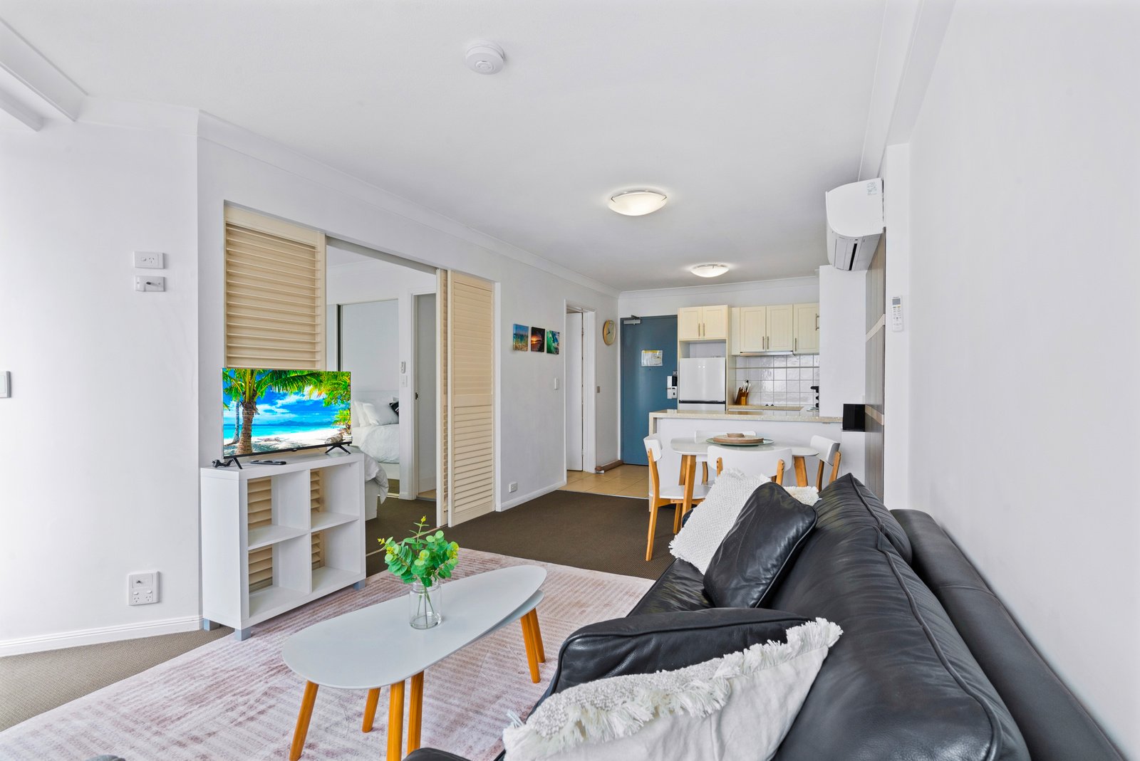 344/99 Griffith Street COOLANGATTA 5