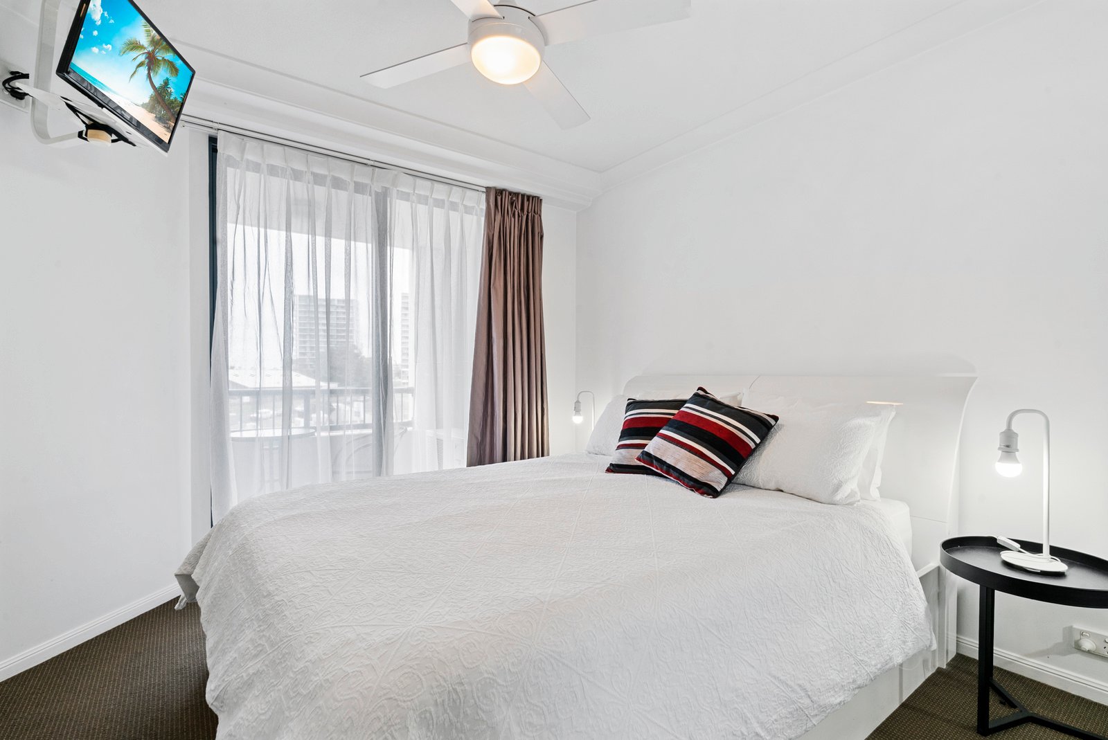 344/99 Griffith Street COOLANGATTA 7