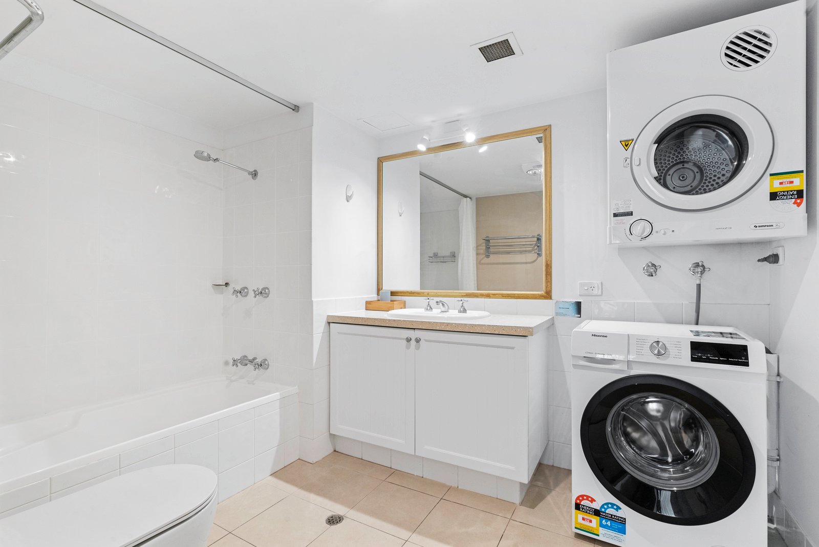 344/99 Griffith Street COOLANGATTA 8