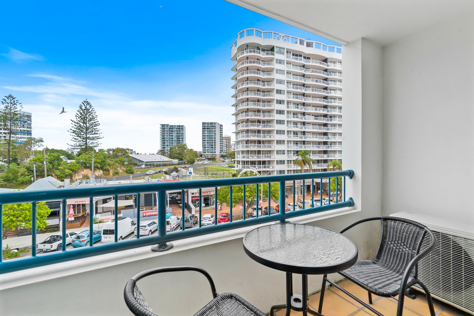 344/99 Griffith Street COOLANGATTA 9