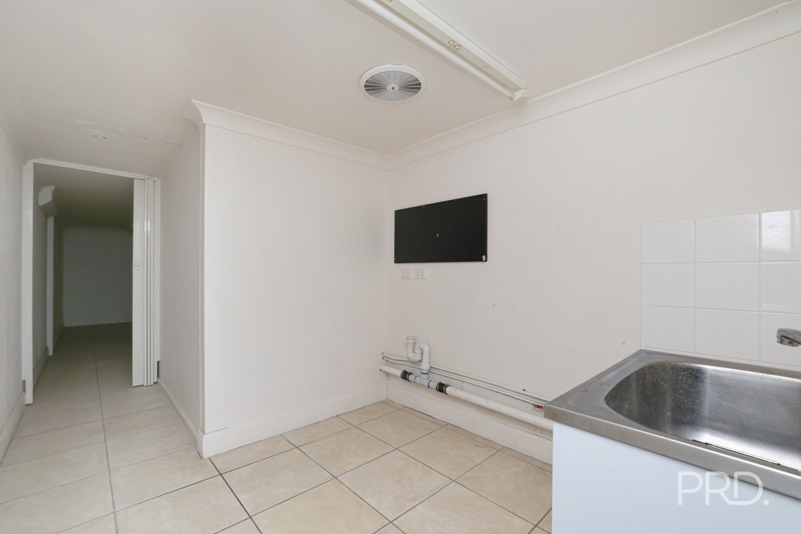 345-351 Peel Street TAMWORTH 8