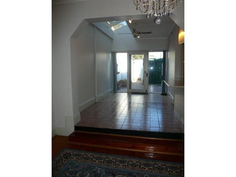 Gallery: 345 Bank Street