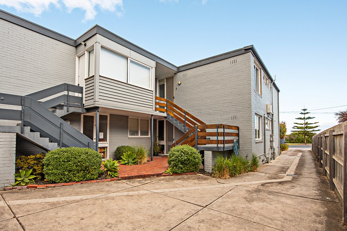 Gallery: 3/45 Beach Road