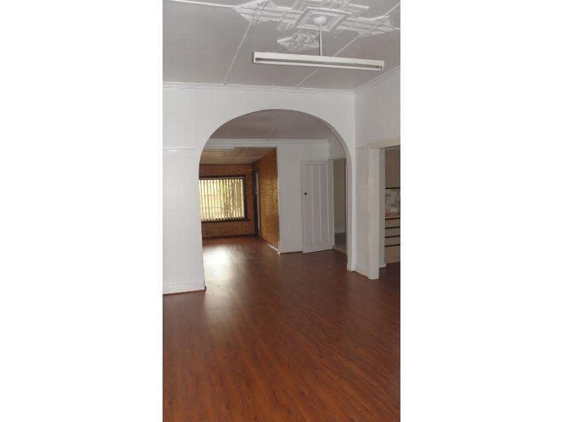 Gallery: 346 Geelong Road