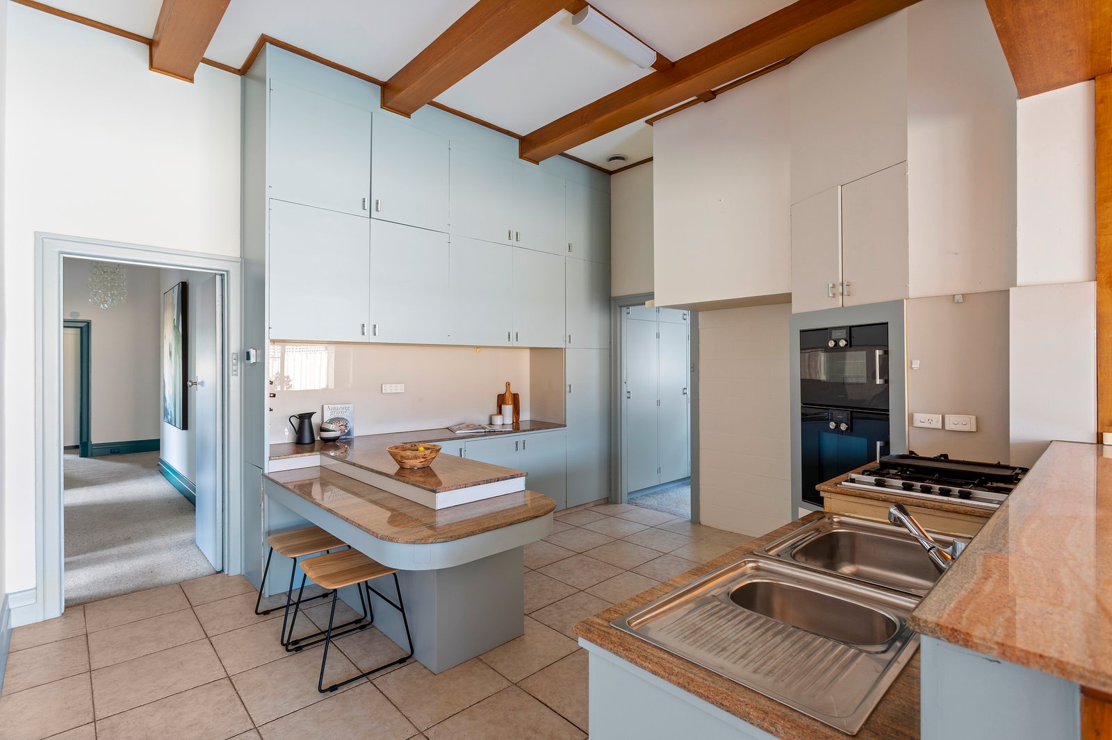 Real Estate and Property in 346 Kooyong Road, Caulfield South, VIC