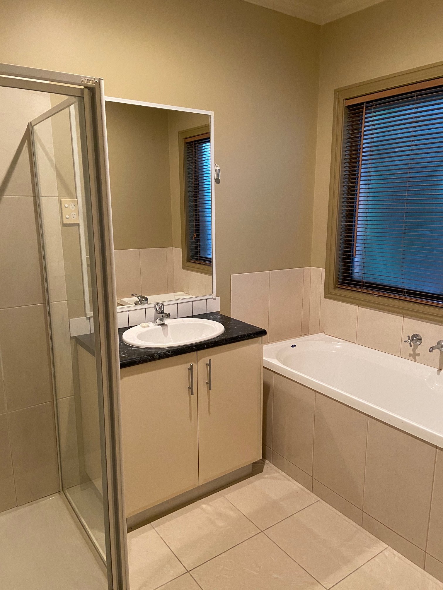 Gallery: 3/47 Roberts Street
