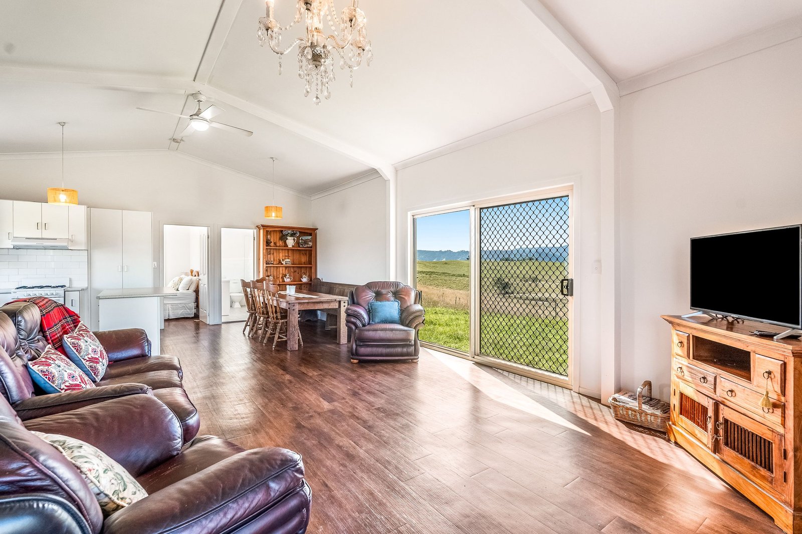 347 Summerland Way KILGRA 17