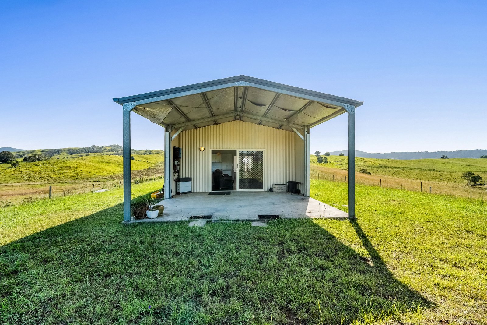 347 Summerland Way KILGRA 24