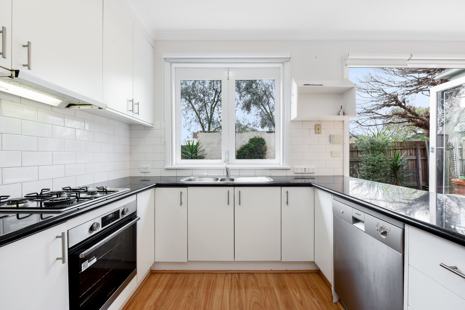 Gallery: 3/476 Tooronga Road