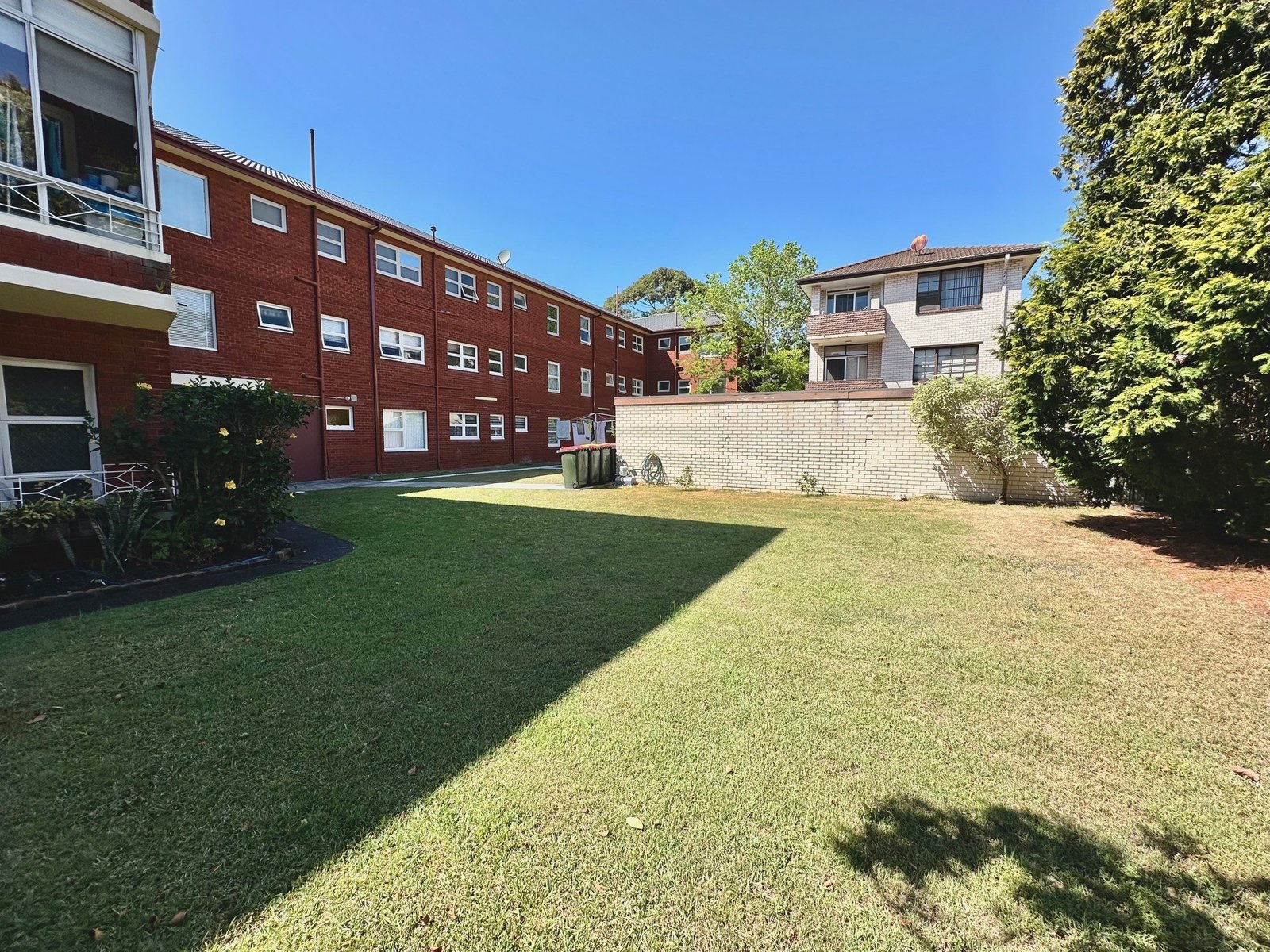 3/48 Banks Street MONTEREY 10