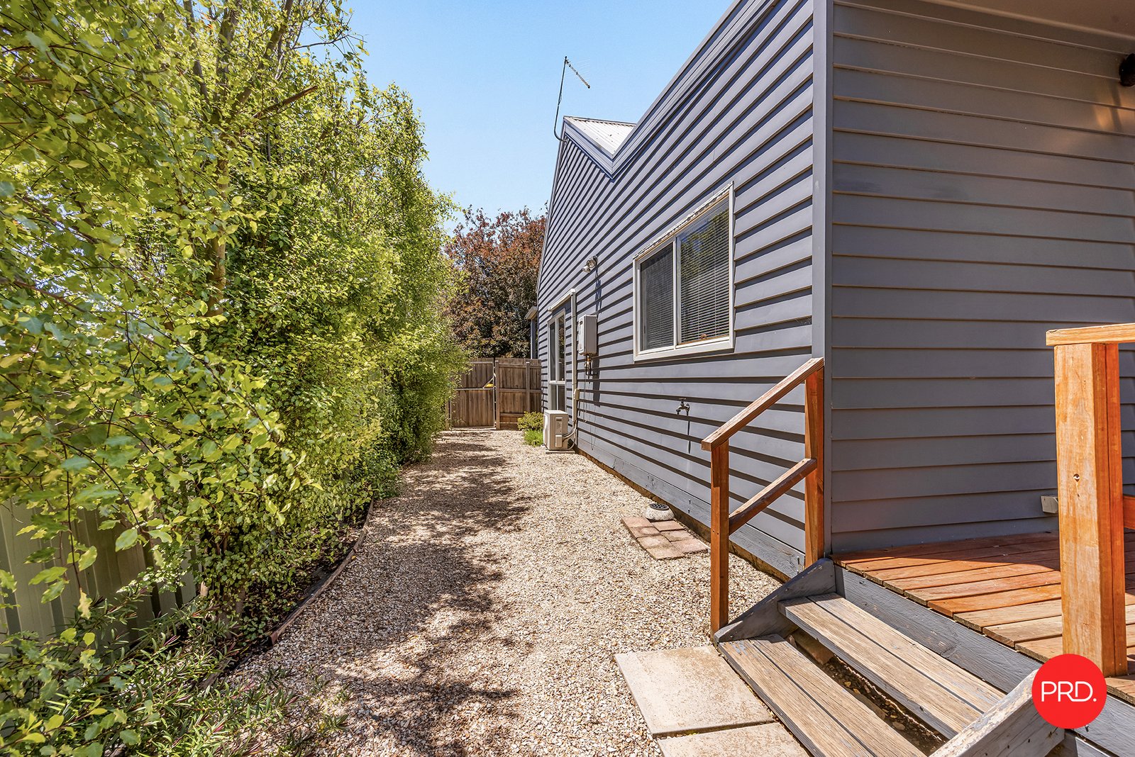 3/48 Baynton St  KYNETON 9