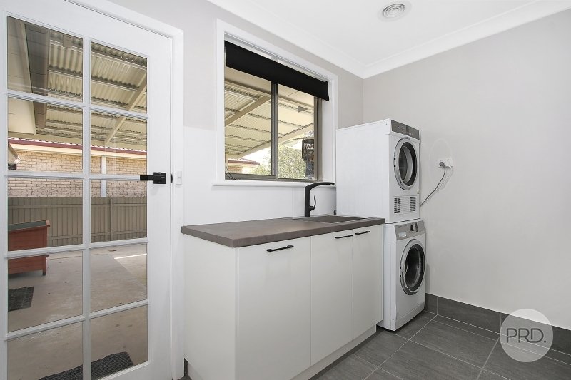 348 Shirleen Crescent LAVINGTON 13