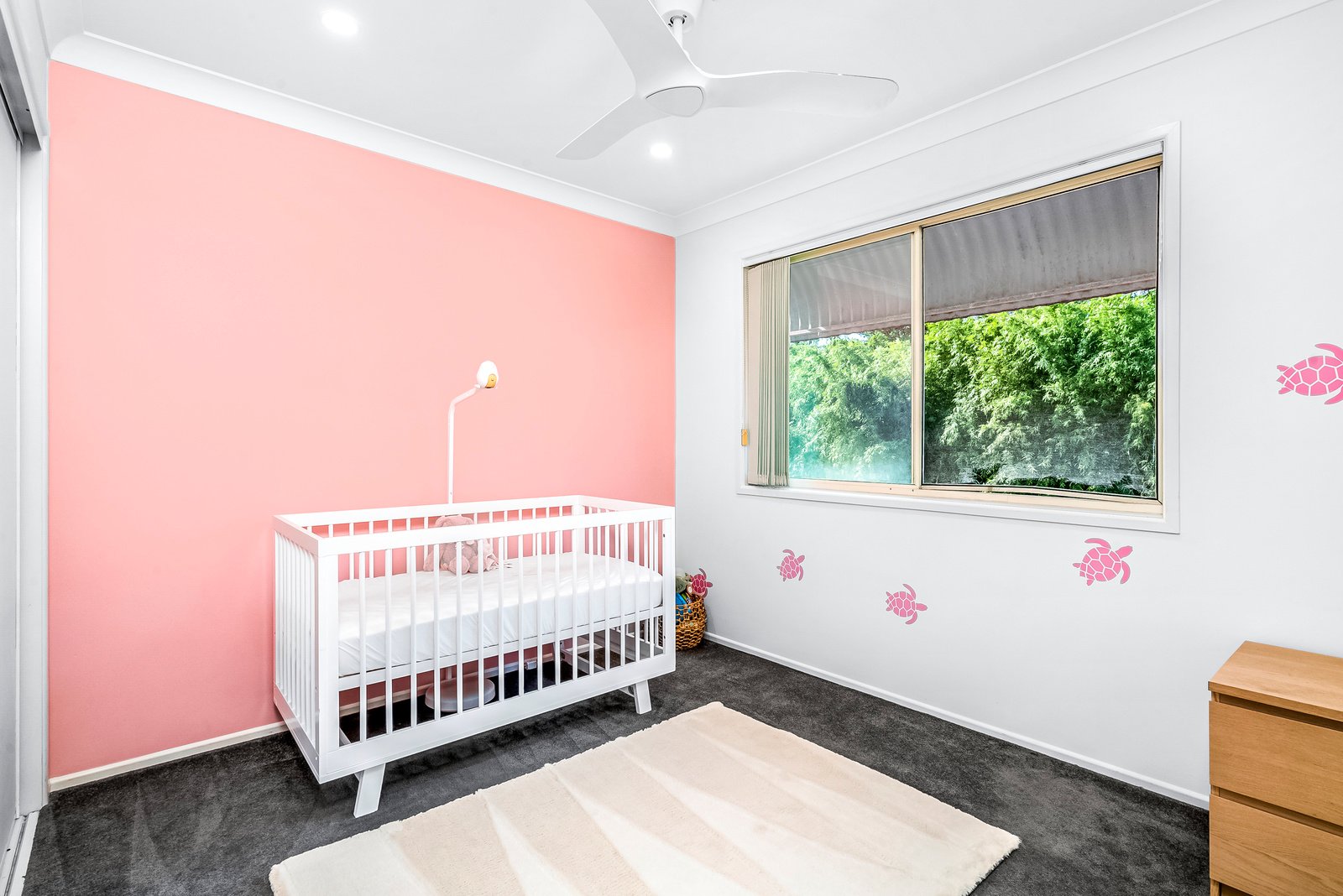 3/49-53 Dutton Street COOLANGATTA 6