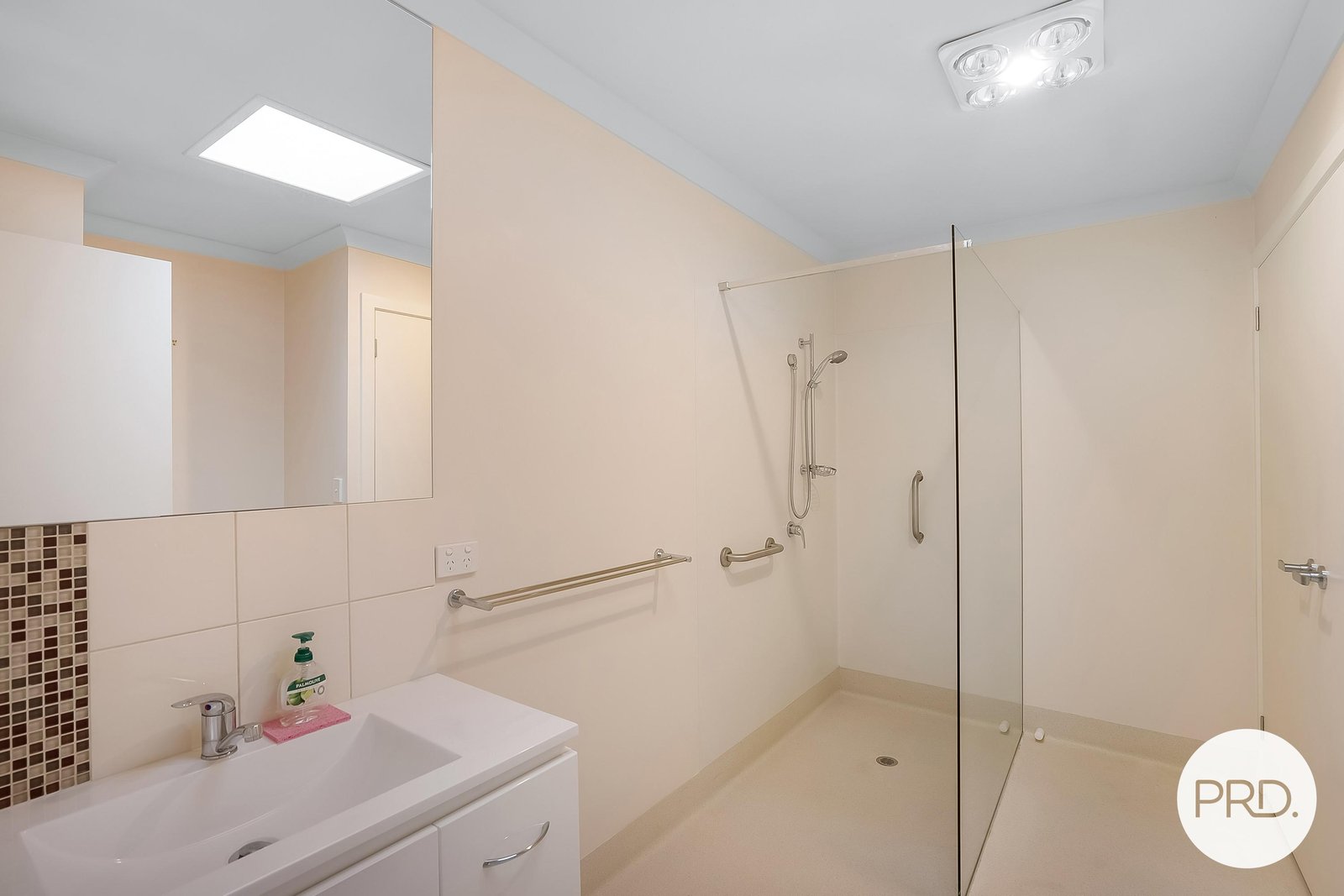 349 Argyle Drive KINGSTON 7