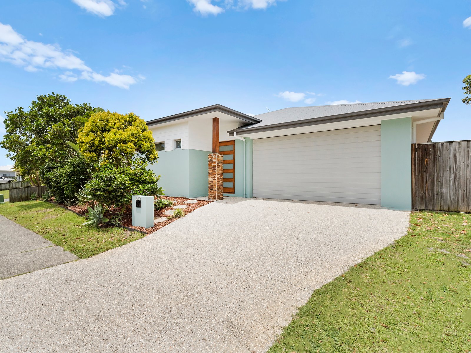 349 Casuarina Way KINGSCLIFF 29