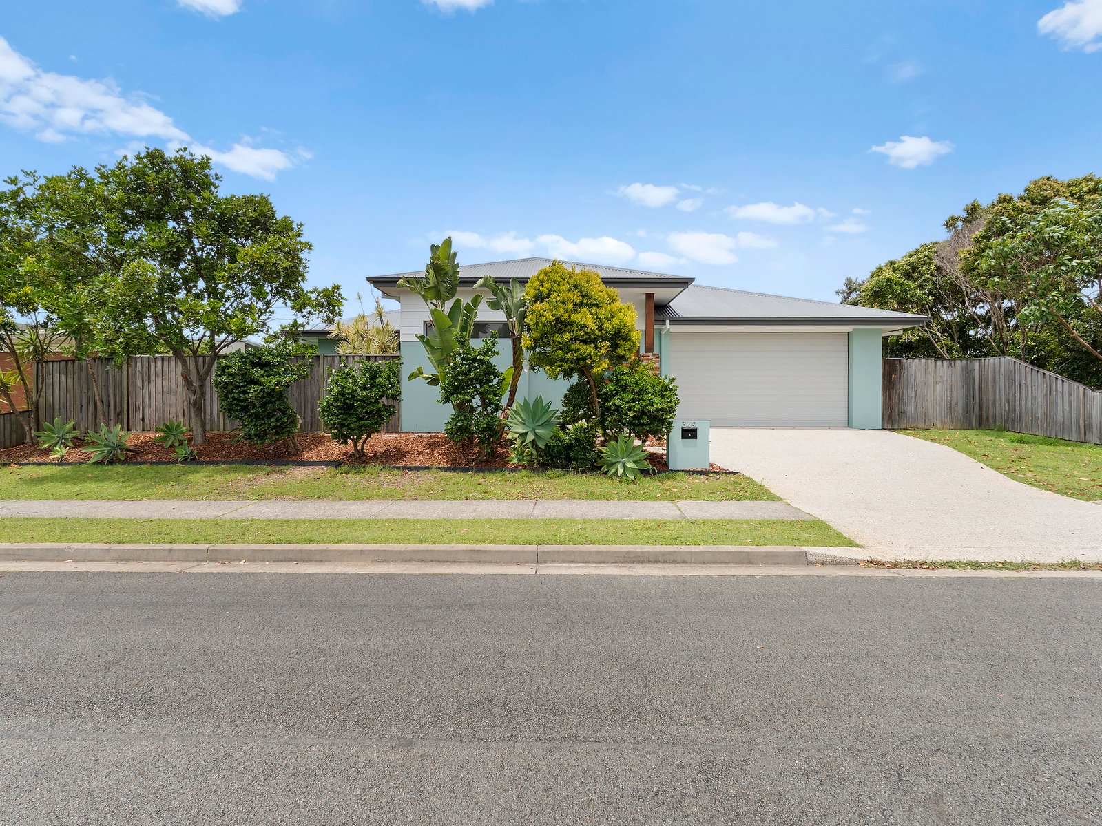 349 Casuarina Way KINGSCLIFF 31
