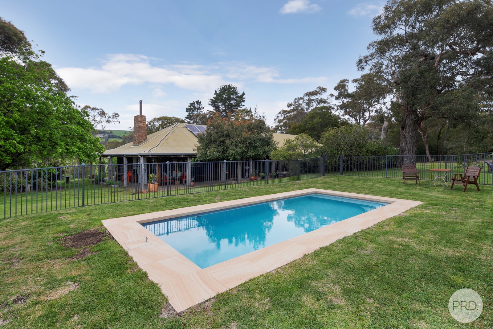 349 Smokeytown Road SMOKEYTOWN 17