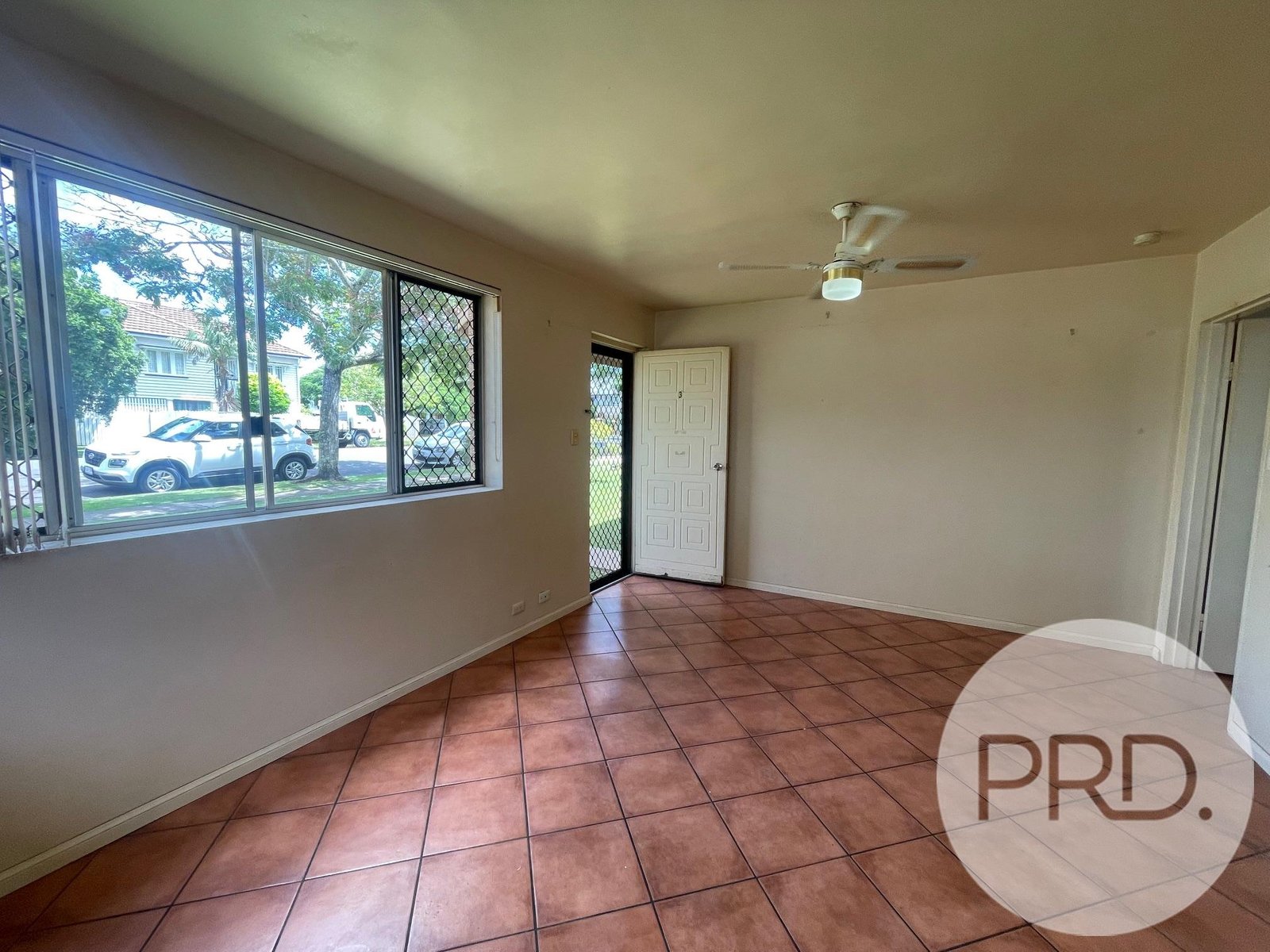 3/49 Stuckey Road CLAYFIELD 2