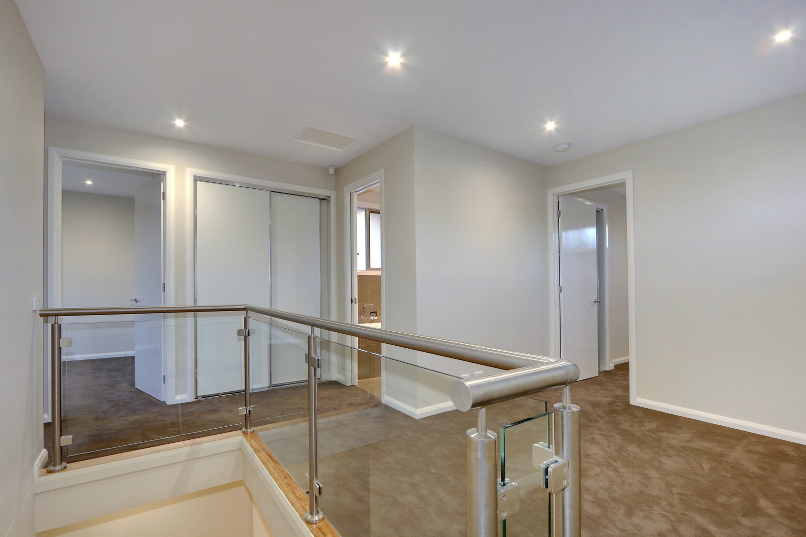 Gallery: 3/492 High Street Road