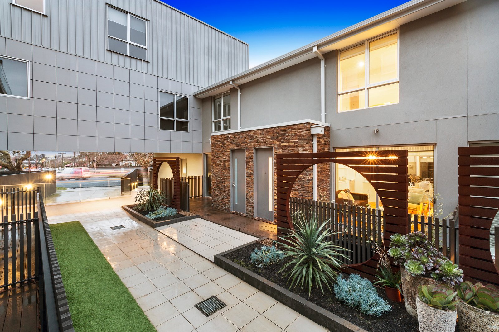 Real Estate and Property in 3/496 Dandenong Road, Caulfield North, VIC