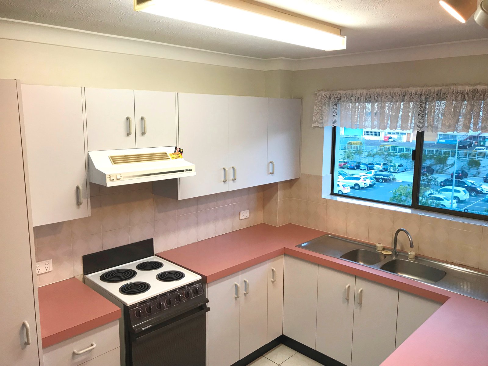 3/497 Creek Road MOUNT GRAVATT 2