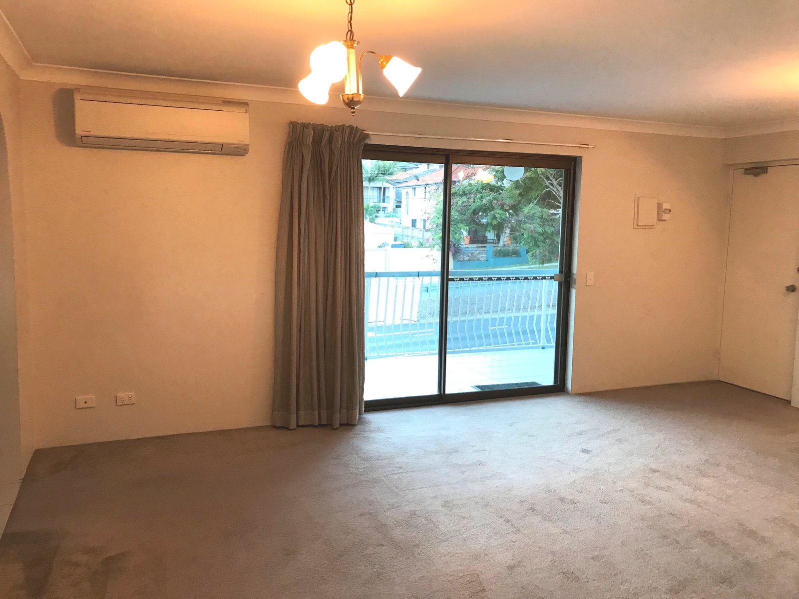 3/497 Creek Road MOUNT GRAVATT 4