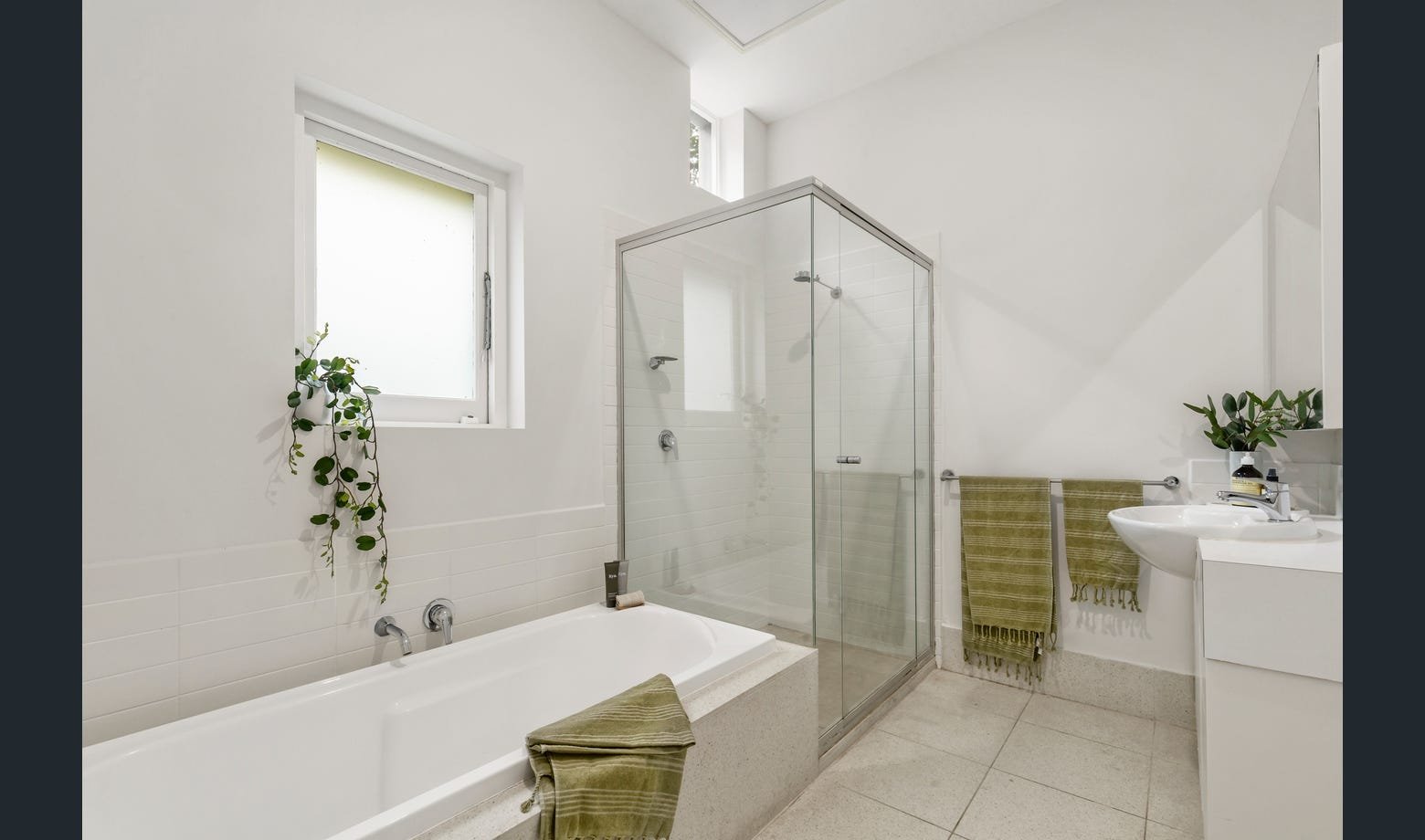 Gallery: 34a Donald Street