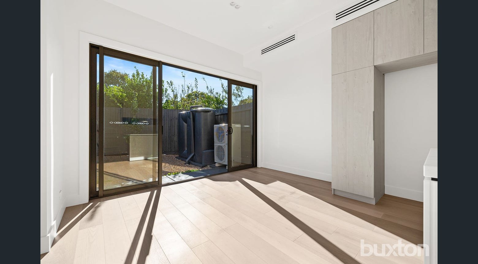 Gallery: 3/4A Sunlit Court