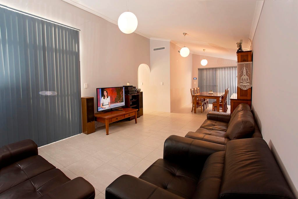 34B Coppito Circle BEELIAR 5