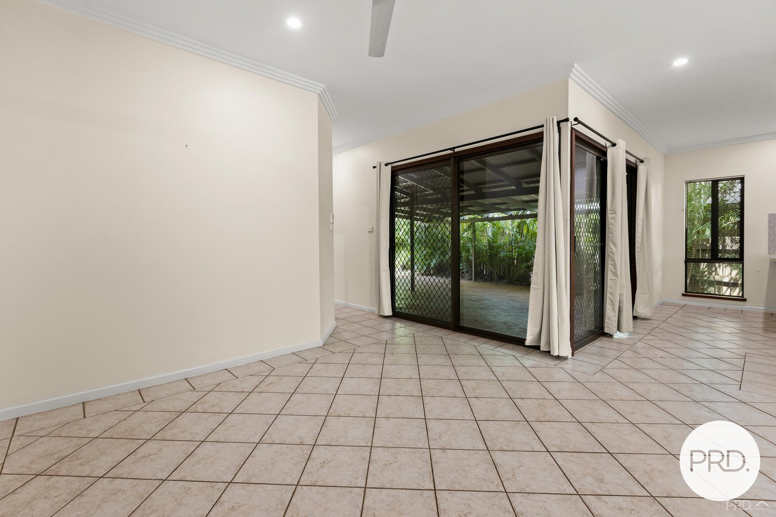 34b Glenister Loop CABLE BEACH 5