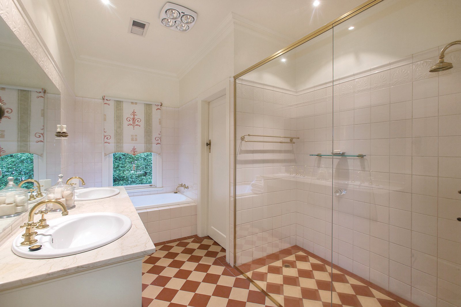 35-37 Kent Road, Surrey Hills, VIC