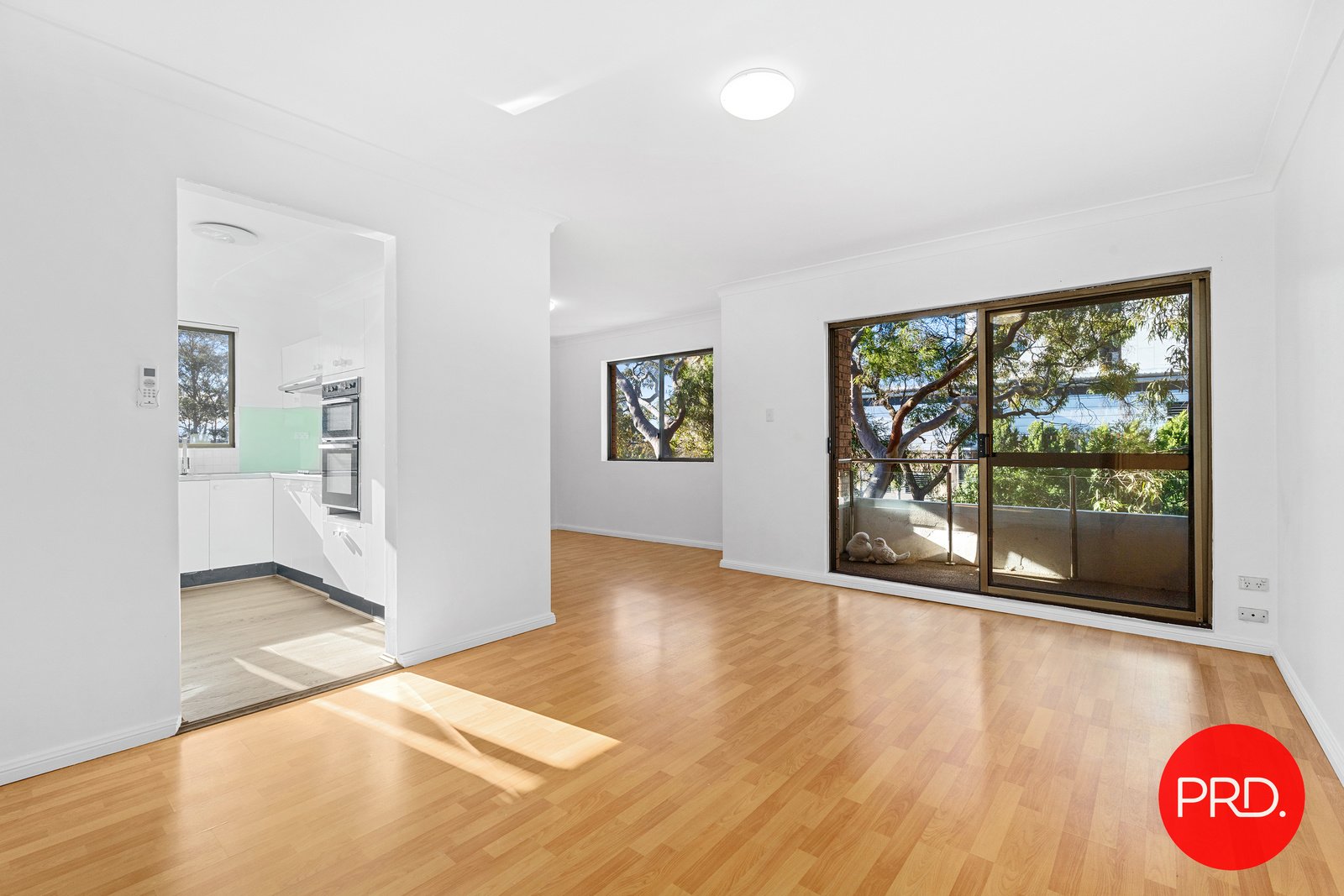 3/5-7 English Street KOGARAH 2