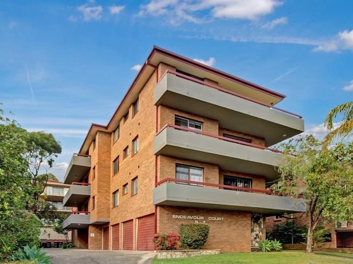 3/5-7 Oxford St  MORTDALE 1