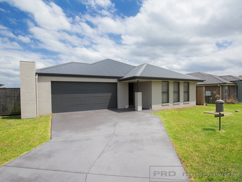 35 Arrowtail Street CHISHOLM 1