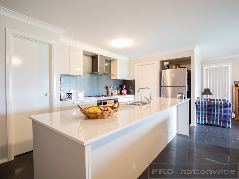 35 Arrowtail Street CHISHOLM 2