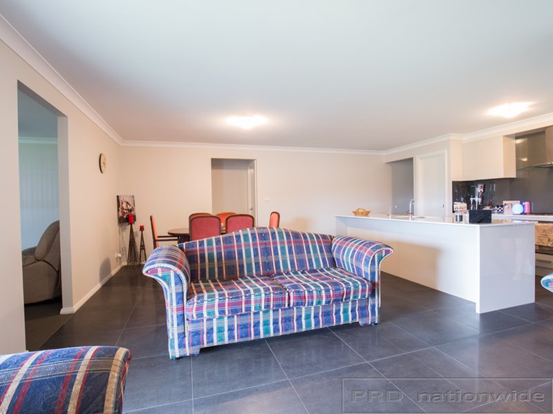 35 Arrowtail Street CHISHOLM 3