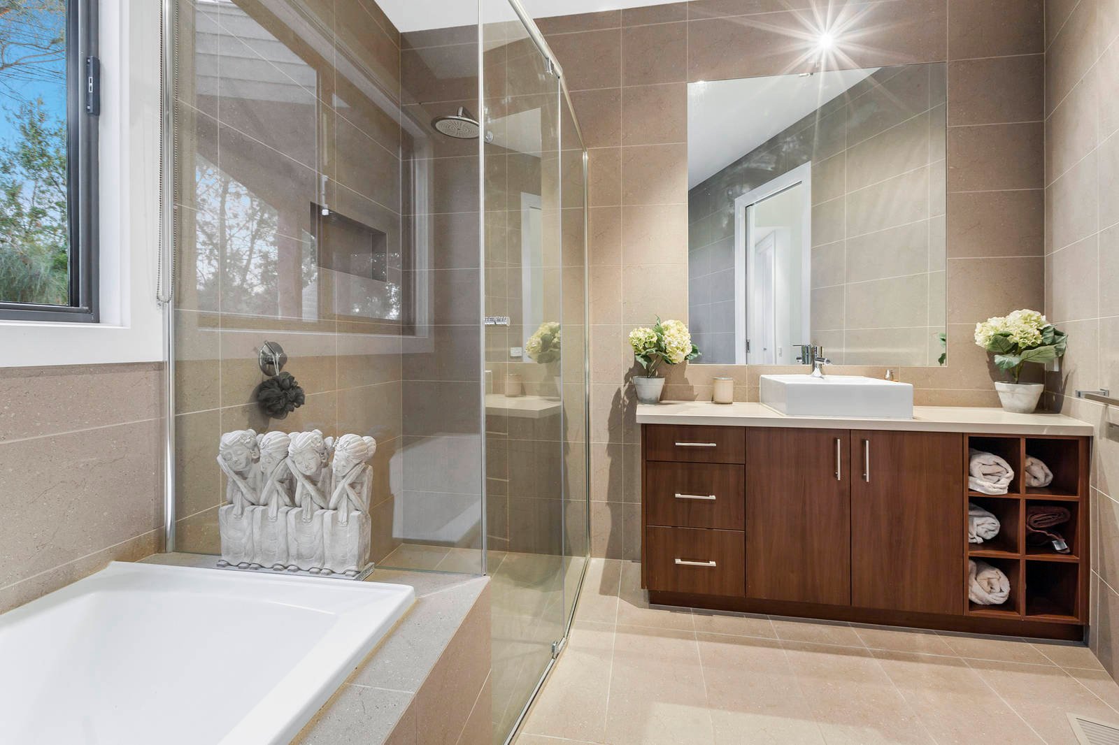 Real Estate and Property in 35 Arthurs View, Fingal, VIC