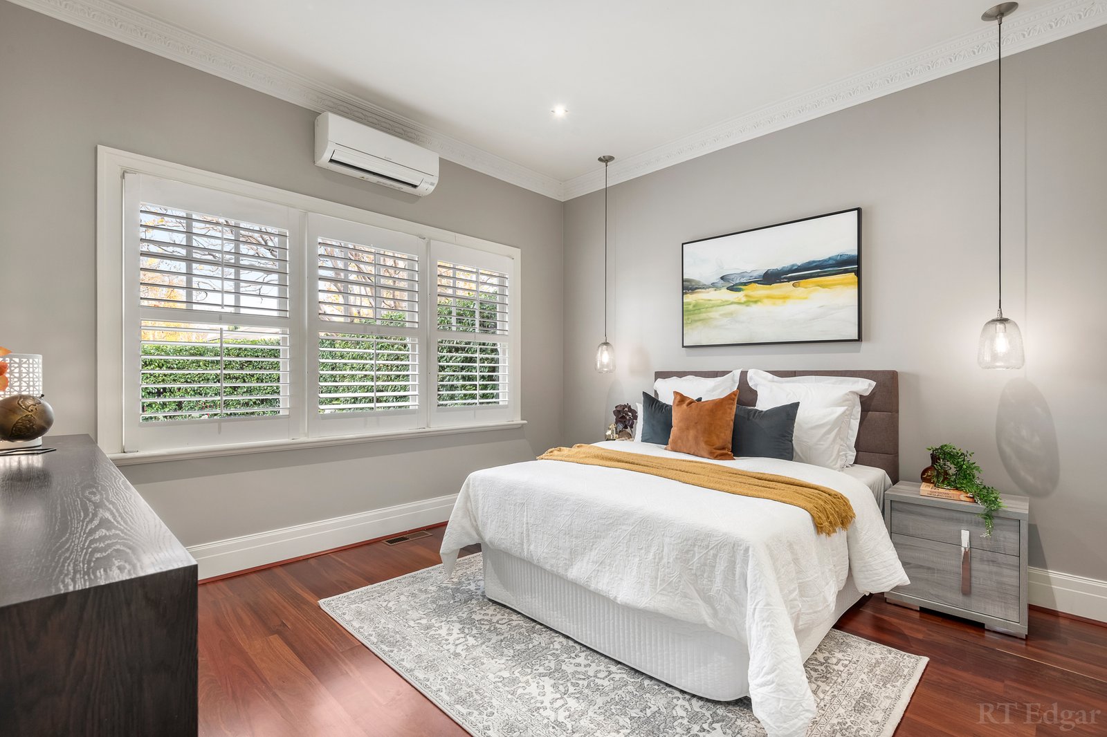 Real Estate and Property in 35 Barnsbury Road, Deepdene, VIC