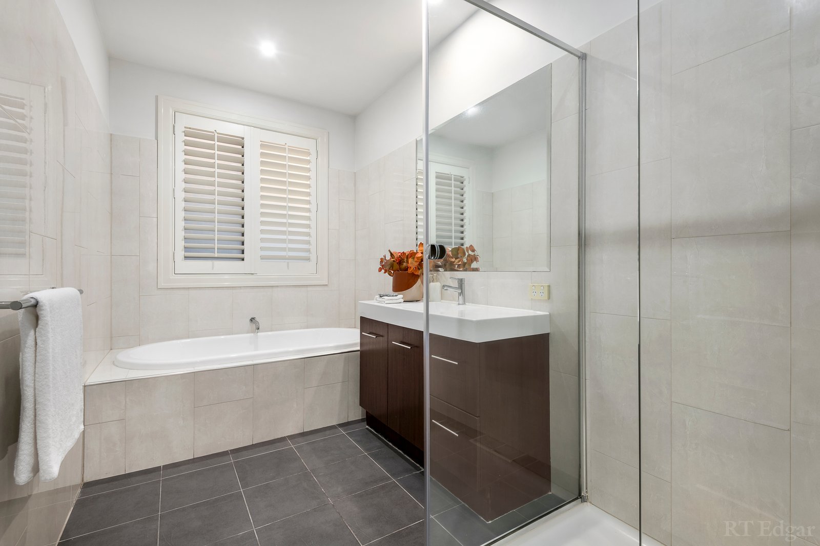 Real Estate and Property in 35 Barnsbury Road, Deepdene, VIC