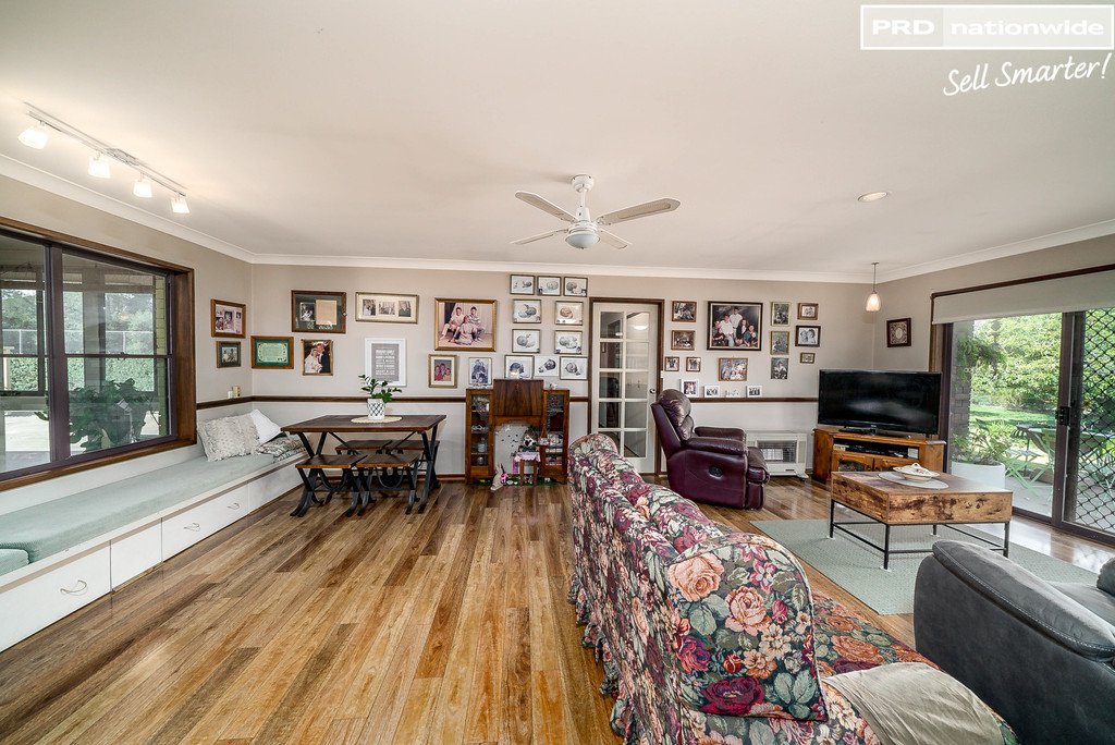 35 Blackbutt Road LAKE ALBERT 4