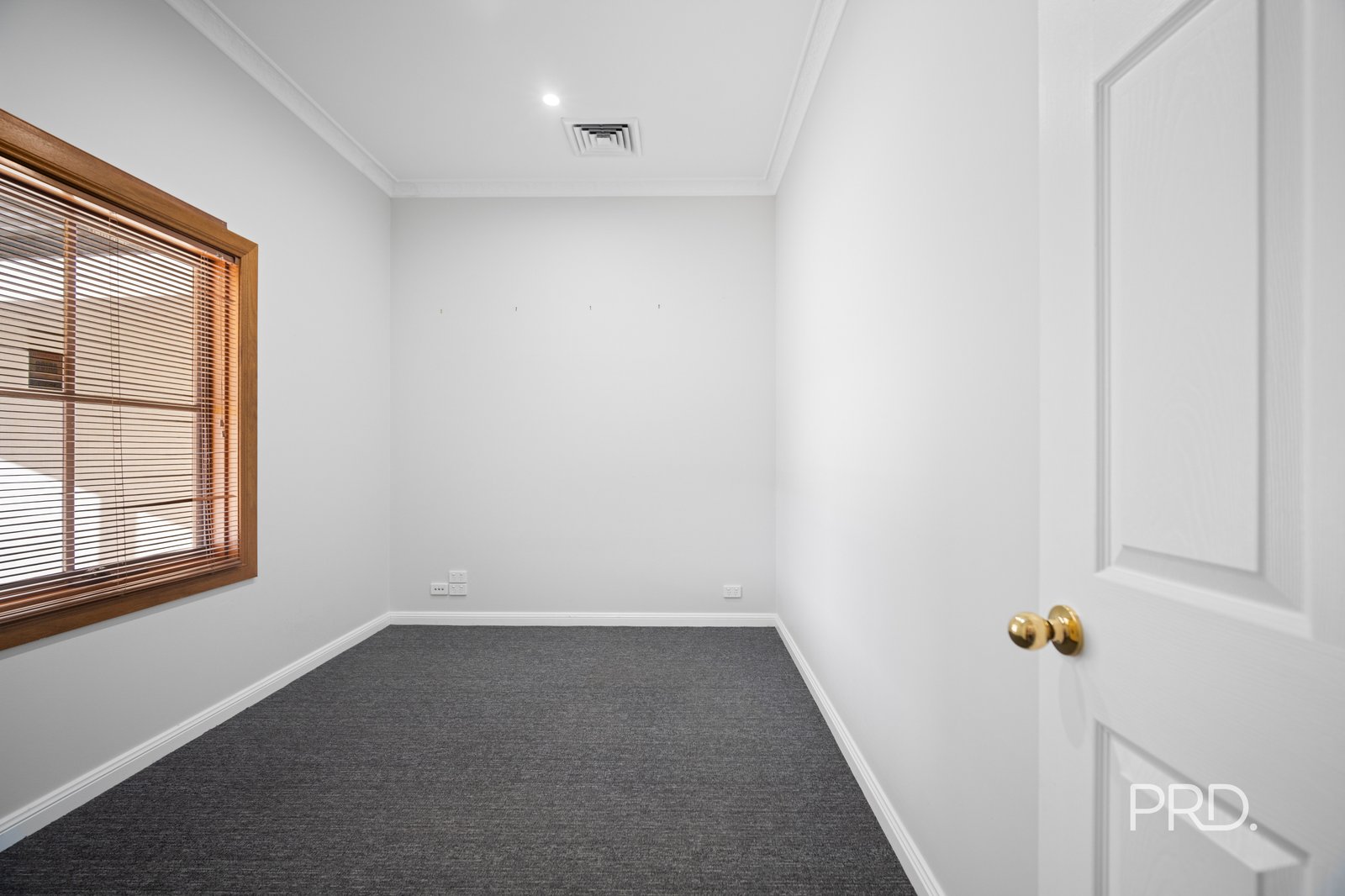 35 Blake Street WAGGA WAGGA 11
