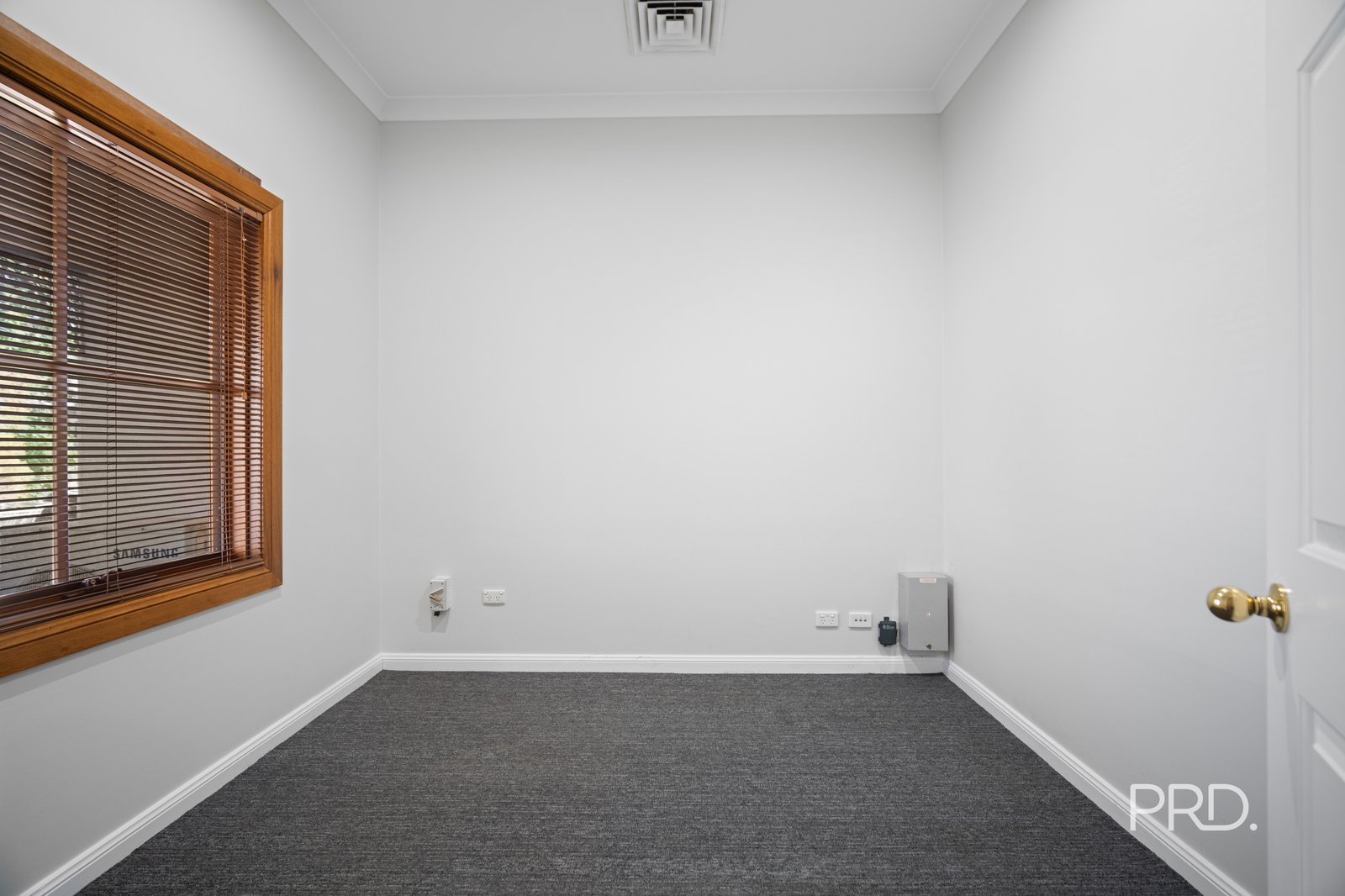 35 Blake Street WAGGA WAGGA 14