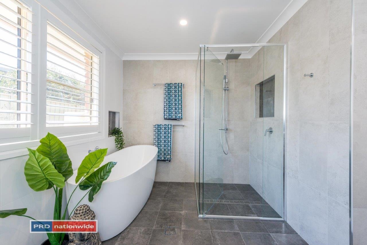 35 Boronia Drive,  SALAMANDER BAY 18