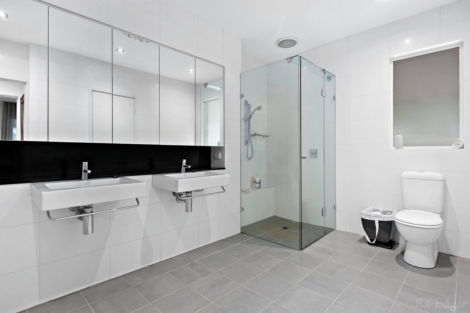 Real Estate and Property in 35 Bourchiers Road, Kangaroo Ground, VIC